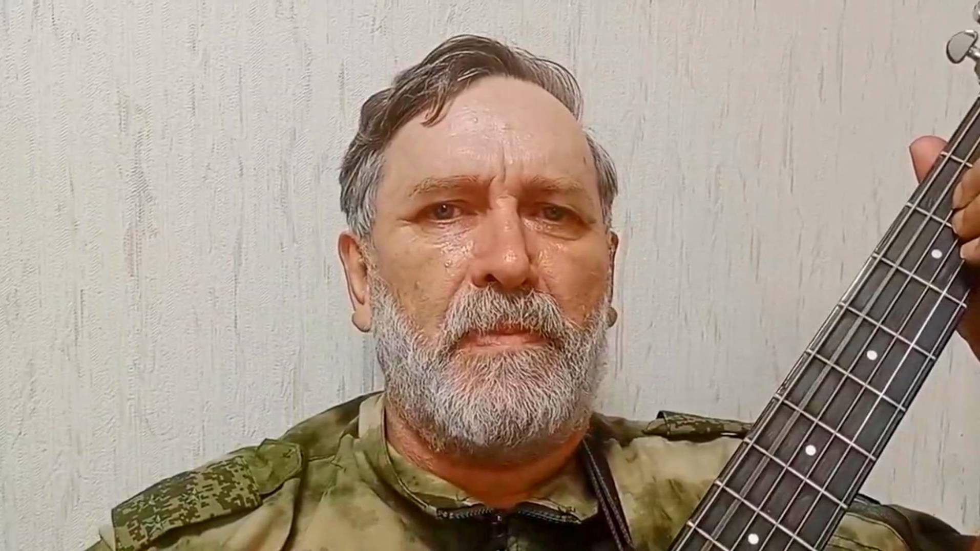 "Я - русский, спасибо Господи!",  поёт Константин Шлямов