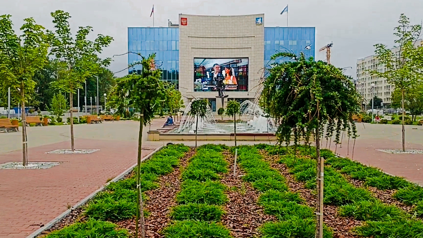 Белый Грифон это? По городу прогулка.