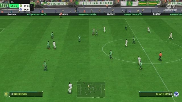 Играю в фифу 82