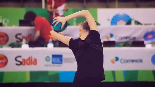 Тренировка для Олимпиады в Рио-де-Жанейро 2016 с художественной гимнасткой Мелитиной Станютоией [Бе
