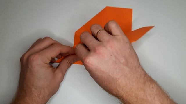 Как сделать самолетик из бумаги