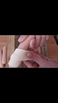 готовим вкусности из слоёного теста: сосиски в тесте и круасаны