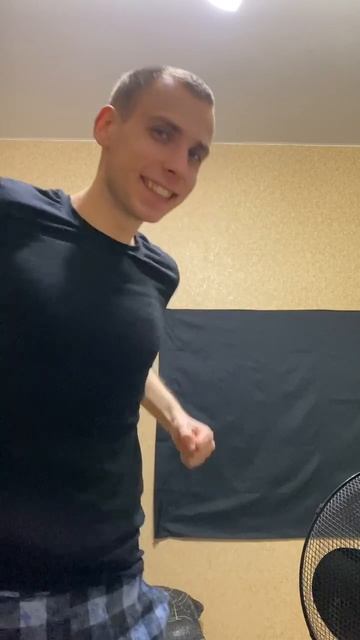 Когда включили любимый трек 💥🕺