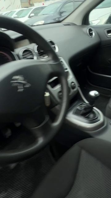 Peugeot 308 Хетчбэк 1.6 MT 2011г