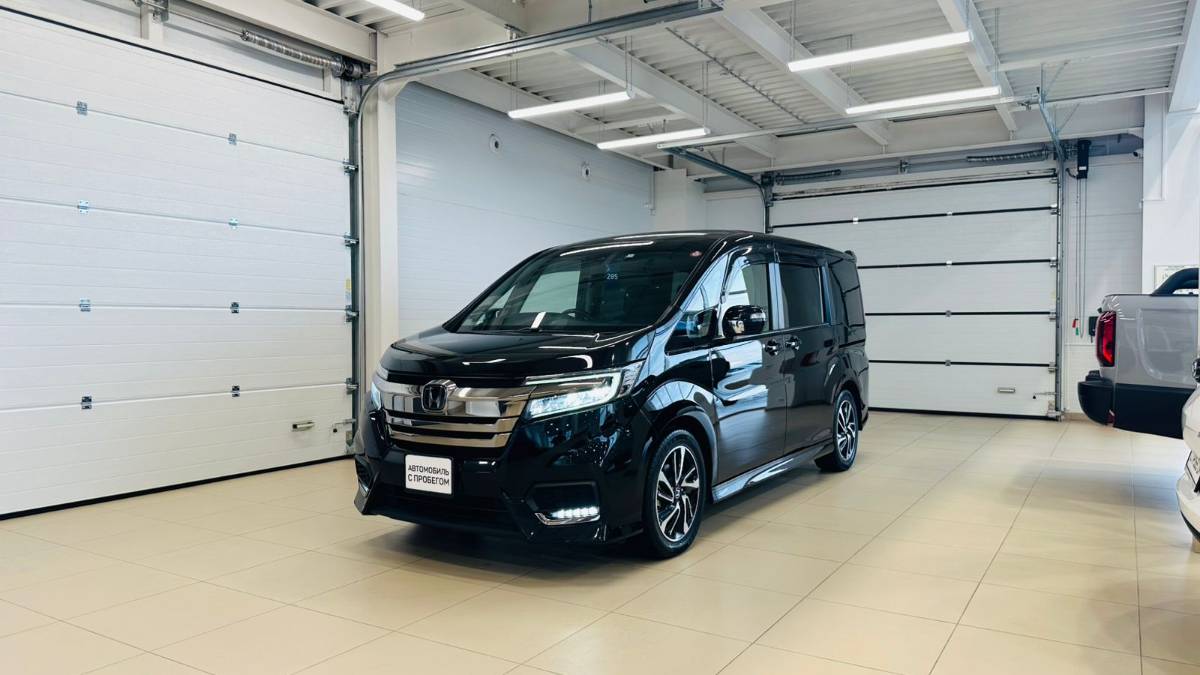 Honda Stepwgn, 2017 год