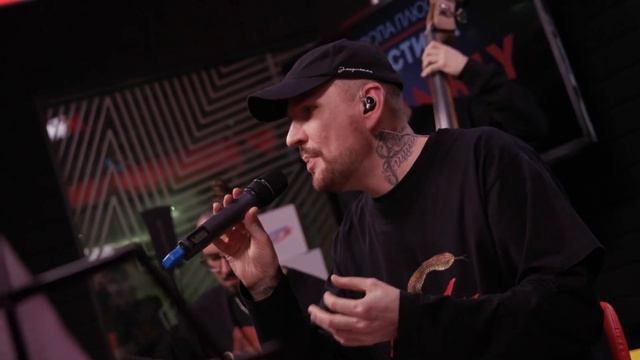 Zvonkiy— Deja Vu, Лети, Let her go, Снова в тебя влюблюсь, Простые слова // Европа Плюс Акустика