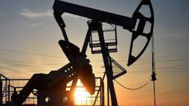 Нефть дорожает и это на руку Москве