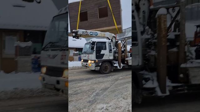 Перевозим модульную бытовку на участок клиента
