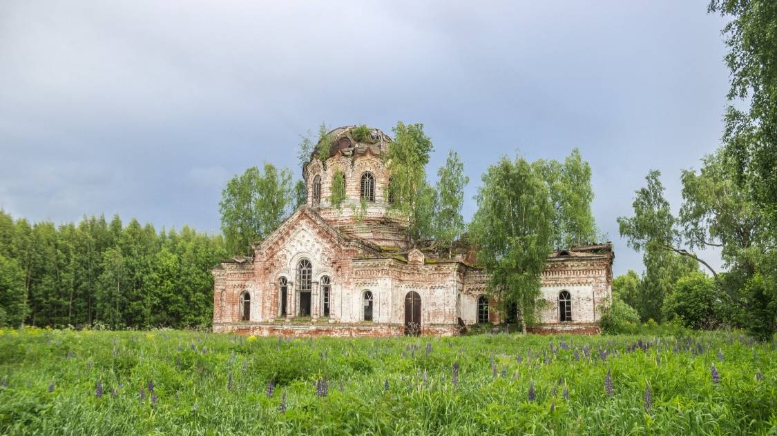 360 Поиски  урочища Вагино. Руины  Церкви Троицы Живоначальной.