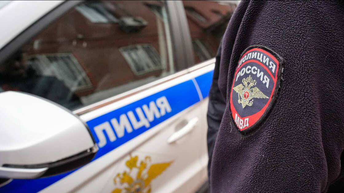 Тело задушенной женщины около суток пролежало на лестнице в многоэтажке