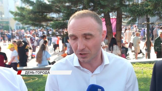 День города на площади Советов