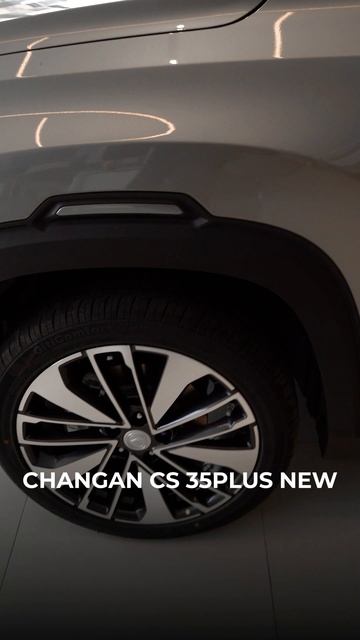 Changan CS35PLUS NEW в сером цвете в Чанган Центр Автопортрет