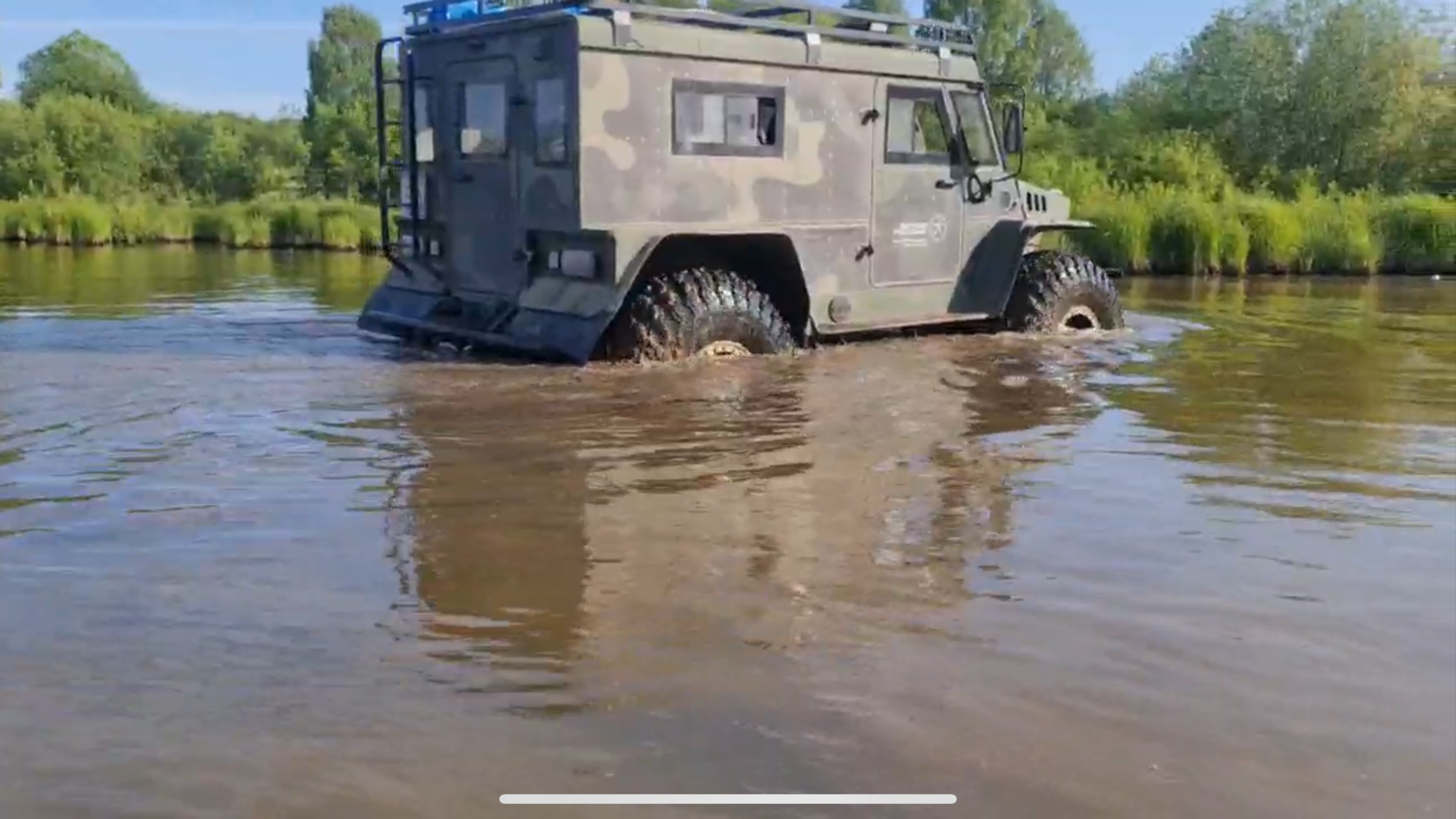 Вездеходы и Бобры, вечное соревнование