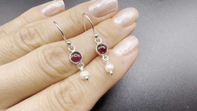 Серьги с гранатом и жемчугом  Серебро 925 пробы  ГРА042