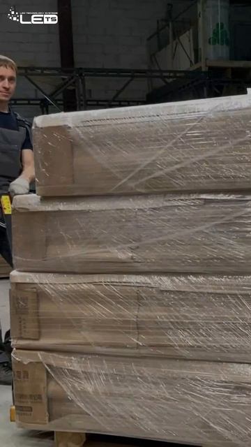 Российский произвjдитель светодиодных рекламных экранов LEDTS