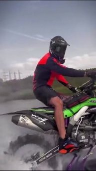 Теперь и по воде