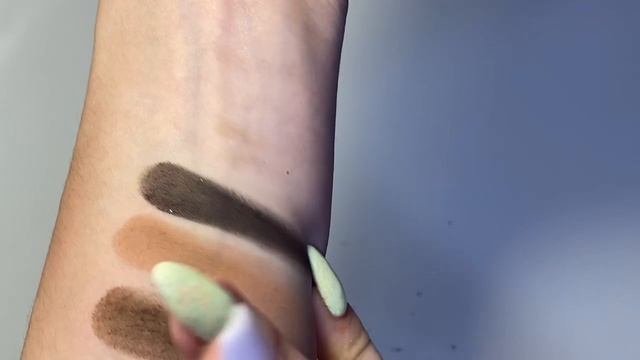 Универсальная палетка нюдовых теней Глэм от Наташи Дэноны Swatches&Viewers MakeUp