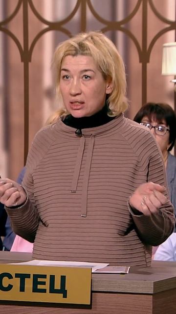 Старший брат пытается спасти младшего от отца тирана...