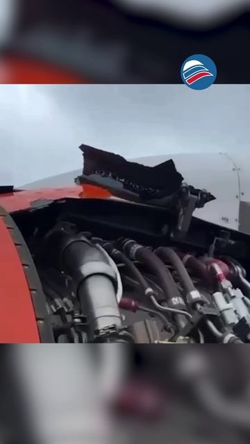 Аварийная посадка Superjet-100: капот двигателя оторвало при взлете из Внуково