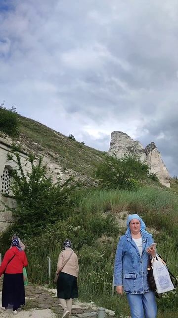 Дивногорье. Скальный монастырь