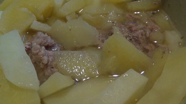 МУКБАНГ   суп из картошки и фарша     ПОДПИШИСЬ