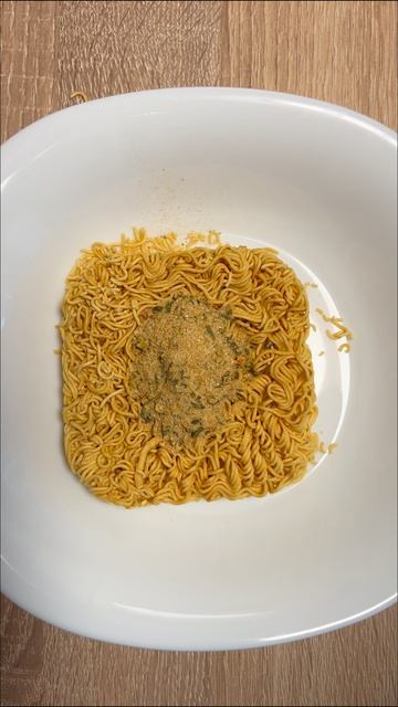 Reena Noodle  Tom Yum Flavor Short