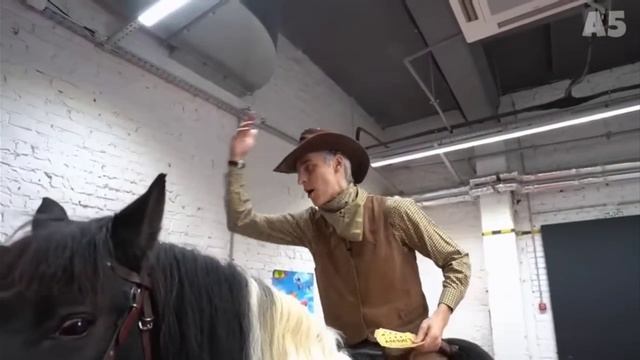 Попробую не засмеяться челлендж
