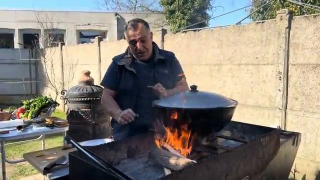 Такое вкусное мясо, которое удивит гостей, надо готовить только в казане на костре