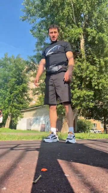 День 2 100 приседаний 100 отжиманий подписывайтесь в ВК на сила в спорте #motivation