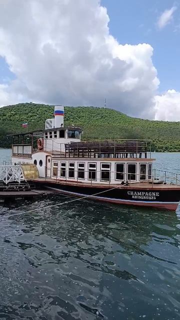 Ретро пароход Шампань в Абрау Дюрсо