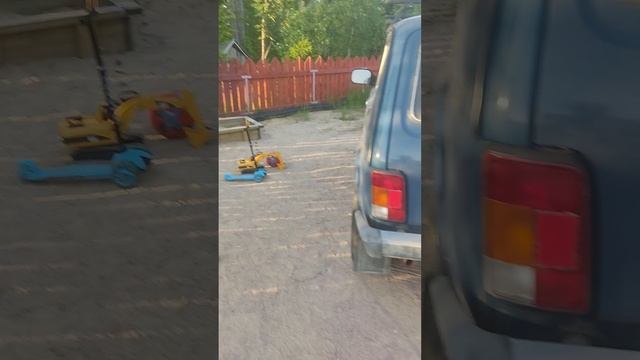 1000063827.mp4