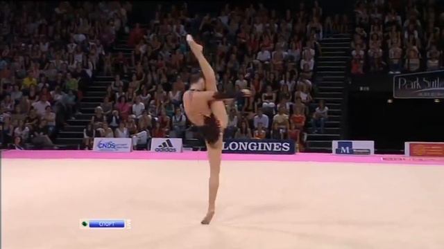 Алина Максименко с массами в финале Чемпионата мира 2011 года