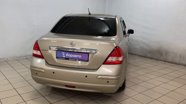 NISSAN TIIDA