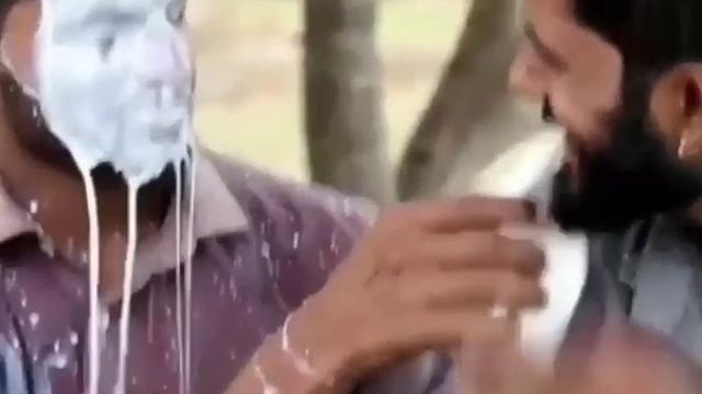 Как быстро выпить молоко 😂😂😂