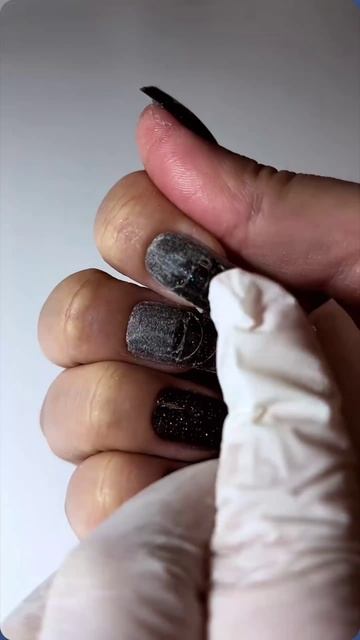 Наращивание ногтей с цветом