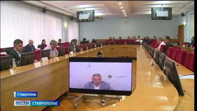 Проблему вывоза мусора обсудили в правительстве Ставрополья