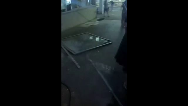 Посольство пиндосии в еврорейхе выхватило леща...