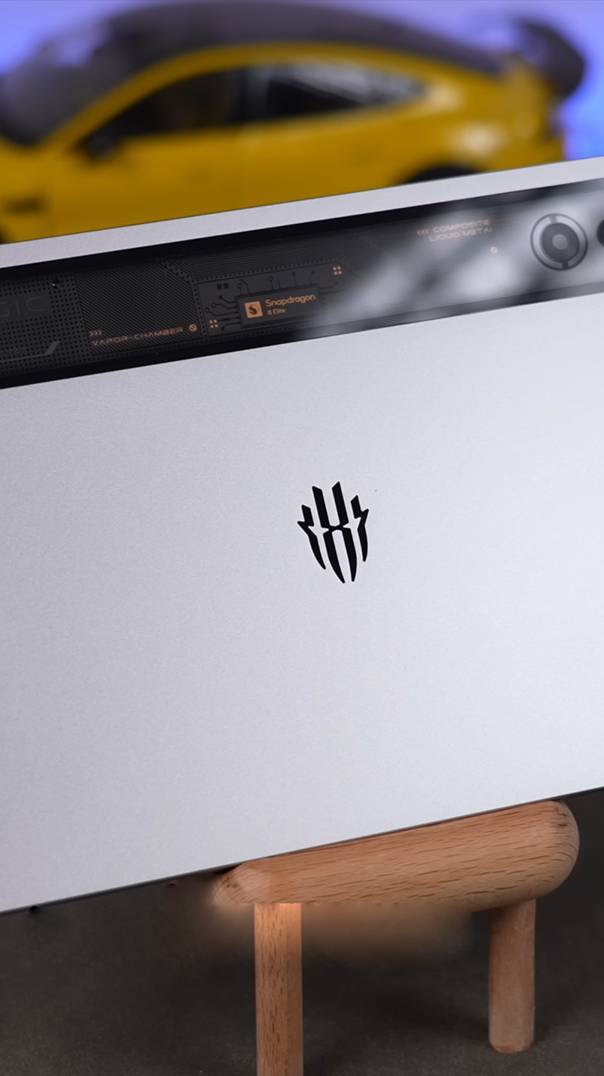 Red Magic Gaming Pad 3 Pro -9 дюймов ЯРОСТИ и МОЩИ!💥🚀 #shorts #RedMagicGamingPad3Pro #GamingPad3