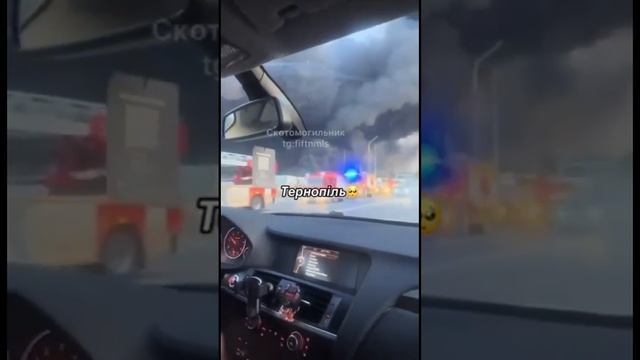 Наши ракеты и герани навестили склад с хохлятскими ракетами, по-дружески заглянули.