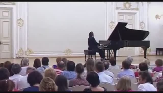Rinat SHAKIROV plays Schumann "Arabeske" C Dur op.18. 06.06.2014. SPB.