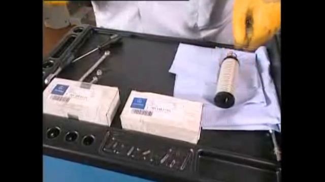 Мерседес R230-Замена фильтра системы ABC W230 Replacing the ABC System Filter
