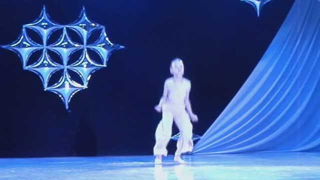 Танец "Модерн": солистка ансамбля "Искорки" (г. Анапа, 13.06.2025)
