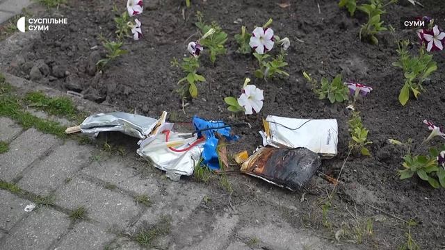 До центра Сум теперь регулярно долетают Ланцеты и Молнии.  В случае продвижения ВС РФ вглубь...