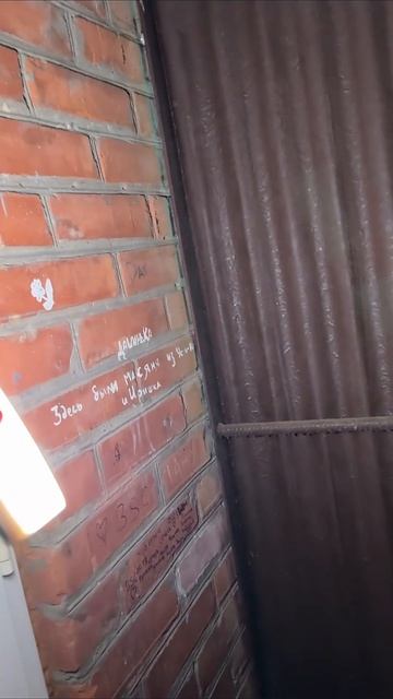 Делаем очень крутой фонарик 🔦 из подручных средств! #лайфхак