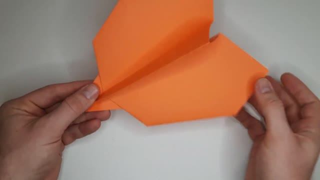 Как сделать самолетик из бумаги