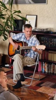 Здесь зрители аплодируют, аплодируют. Кончили аплодировать!