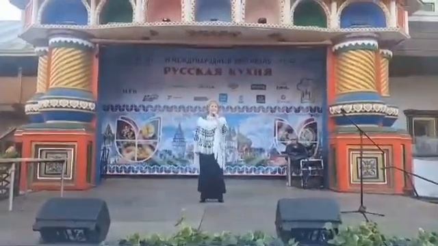 Ш-449.=НАМ БЫ РАНЬШЕ, ЛЮБИМЫ, ВСТРЕТИТЬСЯ=.Засл. арт. России Валентина Собанцева, муз. К. Дерр.