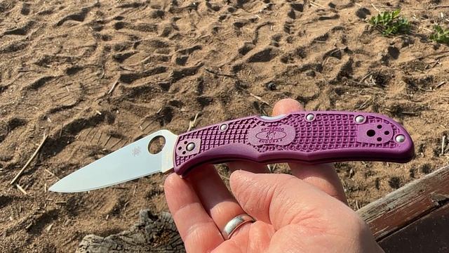 Складной нож Spyderco Endura 4 сталь VG-10 рукоять Purple FRN.15.06.2025 год.