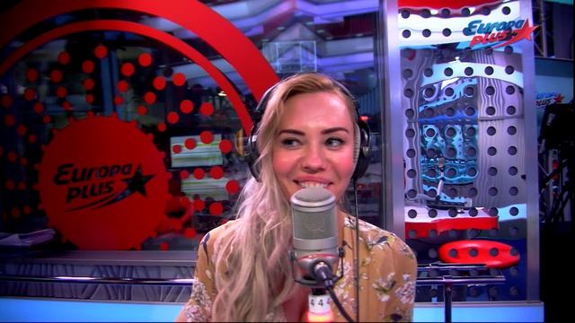 Как отвлечь женщину от болтовни? (эфир #РАШ от 06.07.2018)