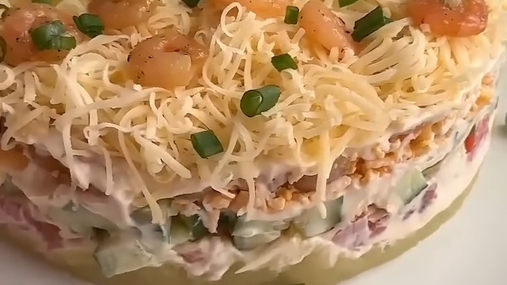 Вкусный САЛАТ для всей семьи...🥗😋    Рецепт в описании ✍️